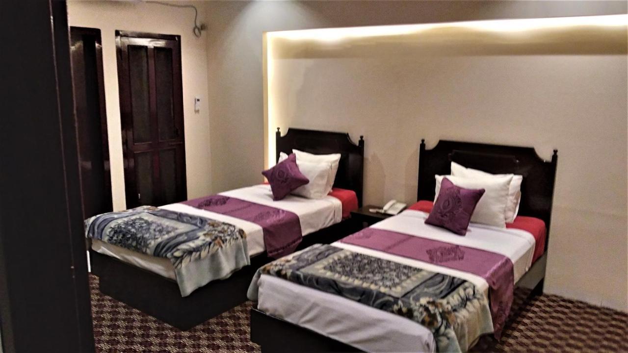 Center Point Apartment Dhaka Exteriör bild